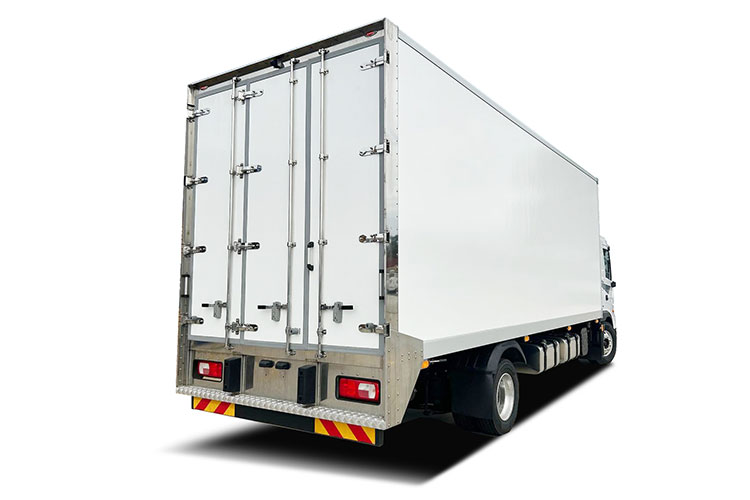 Constructor de cajas de camiones refrigerados personalizados con tres puertas traseras