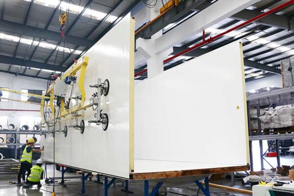 Paneles aislantes de espuma XPS con revestimiento continuo de fibra de vidrio para carrocerías de vehículos refrigerados - Image 3
