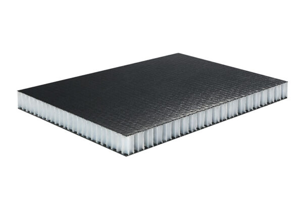 Paneles compuestos de panal termoplástico para camiones ligeros